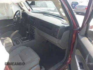 2007 Jeep Commander Sport с VIN 1J8HG48K87C699634, выставлен на аукционе IAAI как лот 42710225 с пробегом 161 700 миль миль и . История ставок и продаж доступна на DreamBid. Изображение 5.