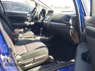 2019 Honda Fit LX with VIN 3HGGK5H43KM729396, listed as a IAAI auction lot 41992981 with 92,922 mi miles. Bid and sale history available at carsss.com. Image 5.