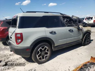2021 Ford Bronco Sport Big Bend z VIN 3FMCR9B62MRB05097, wystawiony jako Copart lot #57875955 z przebiegiem Nie podano mil oraz Nie do naprawy • Non repairable. Historia ofert i sprzedaży dostępna na DreamBid. Obrazek 3.