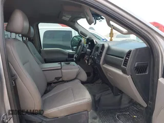2020 Ford F-250 XL с VIN 1FT7W2BT6LEC10917, выставлен на аукционе IAAI как лот 42158569 с пробегом 120 975 миль миль и . История ставок и продаж доступна на DreamBid. Изображение 5.