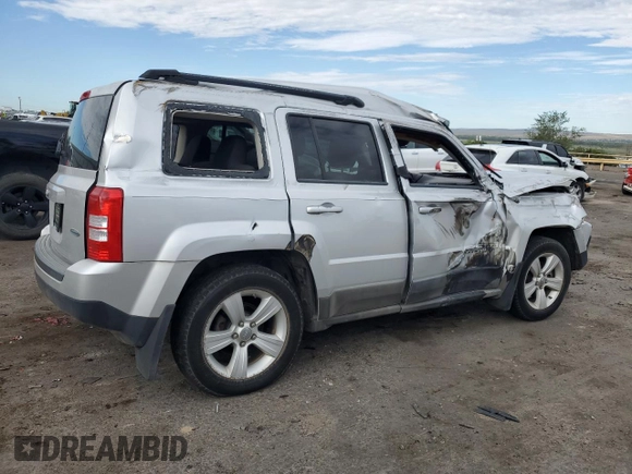 2011 Jeep Patriot Latitude with VIN 1J4NF1GB9BD125330, listed as a Copart auction lot 68520704 with Not Provided miles and Salvage Title. Bid and sale history available at DreamBid. Image 3.