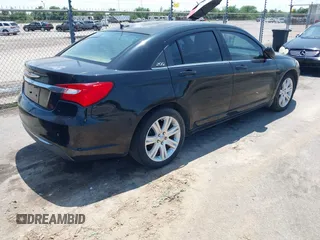 2012 Chrysler 200 Touring with VIN 1C3CCBBB8CN106867, listed as a IAAI auction lot 42233186 with 136,276 mi miles and . Bid and sale history available at DreamBid. Image 4.