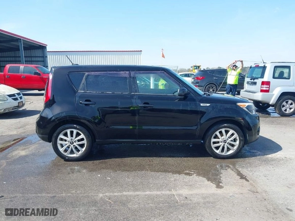 2018 Kia Soul + with VIN KNDJP3A52J7591503, listed as a IAAI auction lot 41796862 with 52,715 mi miles. Bid and sale history available at carsss.com. Image 13.