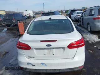 2018 Ford Focus SE with VIN 1FADP3FE0JL282325, listed as a IAAI auction lot 41635979 with 44,295 mi miles. Bid and sale history available at carsss.com. Image 16.