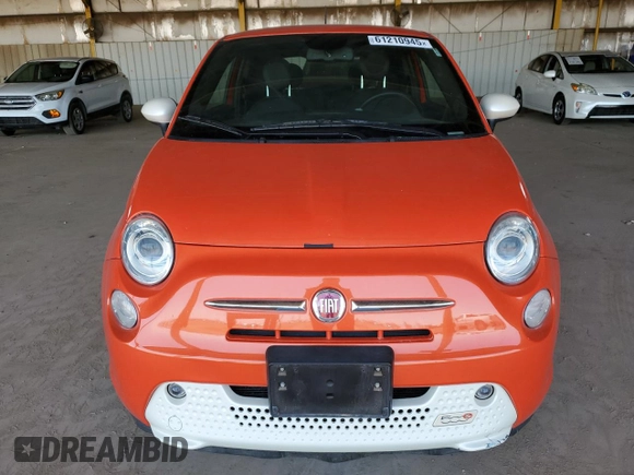 2015 FIAT 500e with VIN 3C3CFFGE6FT507288, listed as a Copart auction lot 61210945 with 47,512 mi miles and Clean title. Bid and sale history available at DreamBid. Image 5.