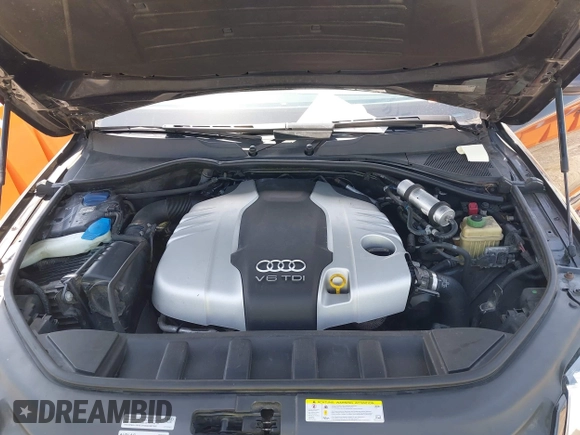 2014 Audi Q7 Premium Plus with VIN WA1LMAFE5ED020880, listed as a IAAI auction lot 42010201 with 123,384 mi miles and . Bid and sale history available at DreamBid. Image 10.