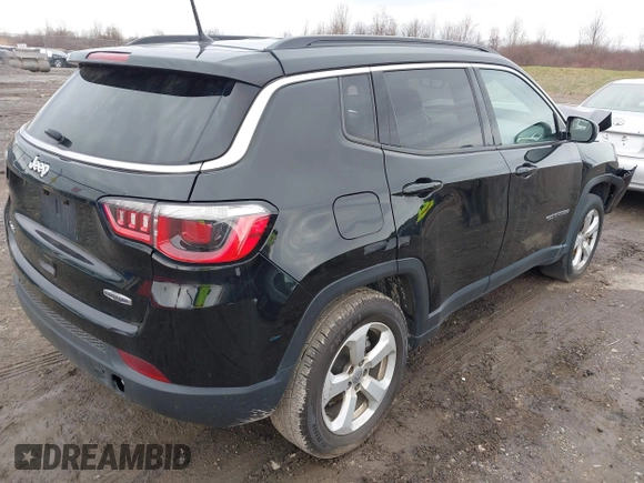 2018 Jeep Compass Altitude with VIN 3C4NJDBB2JT108035, listed as a IAAI auction lot 42013400 with 179,886 mi miles and . Bid and sale history available at carsss.com. Image 4.