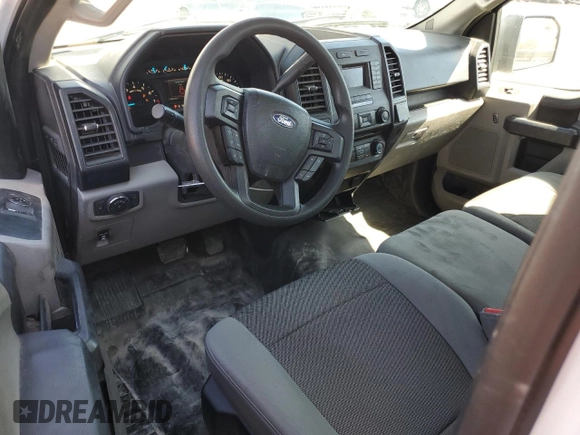 2016 Ford F-150 XL z VIN 1FTMF1C85GKD82208, wystawiony jako Copart lot #56294825 z przebiegiem 173 922 mil mil oraz Szkoda całkowita • Salvage title. Historia ofert i sprzedaży dostępna na DreamBid. Obrazek 8.