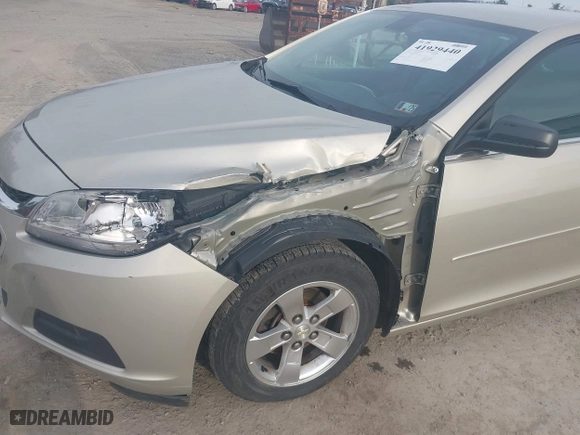 2014 Chevrolet Malibu LS with VIN 1G11B5SL7EF201846, listed as a IAAI auction lot 41929440 with 149,782 mi miles. Bid and sale history available at carsss.com. Image 6.