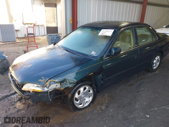 2000 Honda Accord EX z VIN 1HGCG6674YA149566, wystawiony jako IAAI lot #41368271 z przebiegiem 262 505 mil mil oraz . Historia ofert i sprzedaży dostępna na DreamBid. Obrazek 18.