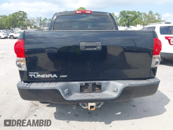 2008 Toyota Tundra z VIN 5TBEV541X8S482775, wystawiony jako IAAI lot #42225319 z przebiegiem 177 683 mil mil oraz . Historia ofert i sprzedaży dostępna na DreamBid. Obrazek 16.