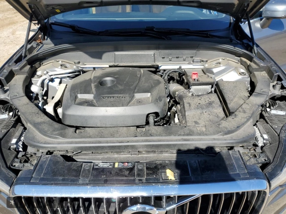 2021 Volvo XC60 Inscription z VIN YV4102RL9M1710816, wystawiony jako Copart lot #45587435 z przebiegiem 50 466 mil mil oraz Szkoda całkowita • Salvage title. Historia ofert i sprzedaży dostępna na DreamBid. Obrazek 12.
