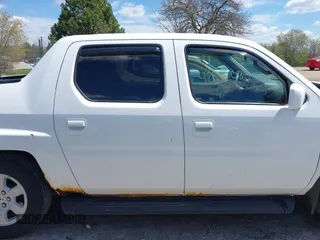 2008 Honda Ridgeline RTS z VIN 2HJYK16488H529857, wystawiony jako IAAI lot #42212085 z przebiegiem 183 097 mil mil oraz . Historia ofert i sprzedaży dostępna na DreamBid. Obrazek 13.