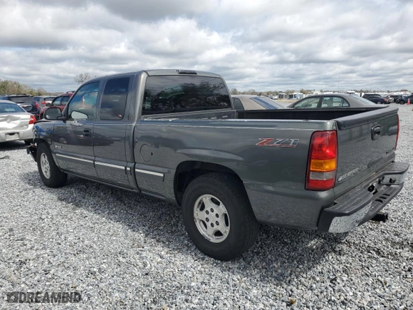 2001 Chevrolet Silverado 1500 with VIN 2GCEC19W611195330, listed as a Copart auction lot 46849985 with 183,929 mi miles and Non Repairable. Bid and sale history available at carsss.com. Image 2.