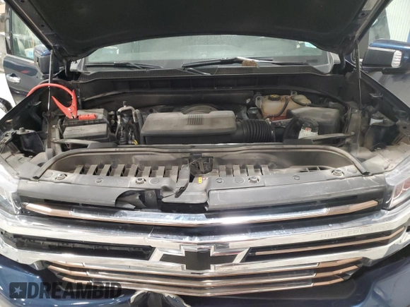 2022 Chevrolet Silverado 1500 High Country with VIN 1GCUYHED4NZ235024, listed as a Copart auction lot 87676305 with 44,990 mi miles and Salvage Title. Bid and sale history available at DreamBid. Image 13.