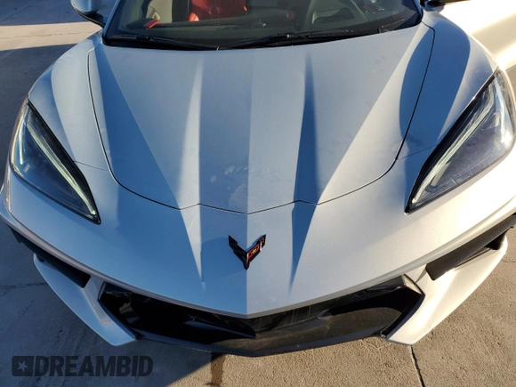 2024 Chevrolet Corvette 2LT z VIN 1G1YB3D44R5111106, wystawiony jako Copart lot #81822654 z przebiegiem 3 279 mil mil oraz Szkoda całkowita • Salvage title. Historia ofert i sprzedaży dostępna na DreamBid. Obrazek 11.