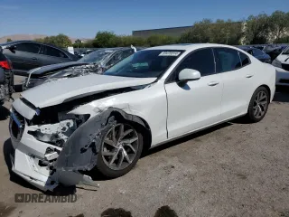 2020 Volvo S60 Momentum with VIN 7JR102FK2LG034687, listed as a Copart auction lot 59470314 with 56,012 mi miles and Salvage Title. Bid and sale history available at carsss.com. Image 1.