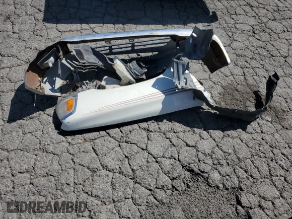 1989 Toyota Pickup с VIN JT4VN93D2K0004645, выставлен на аукционе Copart как лот 52051435 с пробегом 274 495 миль миль и Чистый • Clean title. История ставок и продаж доступна на DreamBid. Изображение 12.