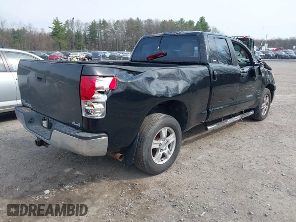 2007 Toyota Tundra SR5 z VIN 5TFBT54117X005726, wystawiony jako IAAI lot #42105716 z przebiegiem 84 828 mil mil oraz . Historia ofert i sprzedaży dostępna na DreamBid. Obrazek 4.