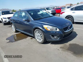 2011 Volvo C30 with VIN YV1672MK2B2236664, listed as a IAAI auction lot 42664521 with 118,703 mi miles and . Bid and sale history available at DreamBid. Image 1.