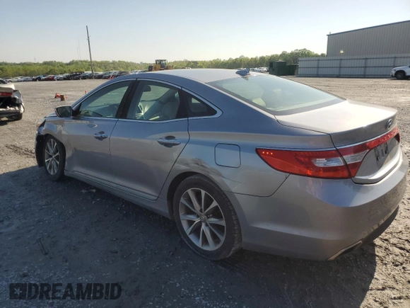 2015 Hyundai Azera z VIN KMHFG4JGXFA483472, wystawiony jako Copart lot #52216745 z przebiegiem 130 758 mil mil oraz Szkoda całkowita • Salvage title. Historia ofert i sprzedaży dostępna na DreamBid. Obrazek 2.