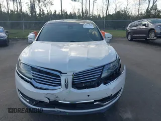 2018 Lincoln MKX Reserve with VIN 2LMPJ6LRXJBL20354, listed as a IAAI auction lot 41561022 with 138,688 mi miles. Bid and sale history available at carsss.com. Image 12.