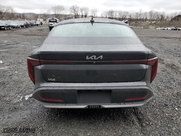 2025 Kia K4 LXS with VIN 3KPFT4DE1SE024591, listed as a Copart auction lot 51592495 with 2,511 mi miles and Salvage Title. Bid and sale history available at carsss.com. Image 6.