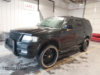 2004 Ford Expedition Eddie Bauer z VIN 1FMRU17W54LA37458, wystawiony jako IAAI lot #42155355 z przebiegiem 190 605 mil mil oraz . Historia ofert i sprzedaży dostępna na DreamBid. Obrazek 2.