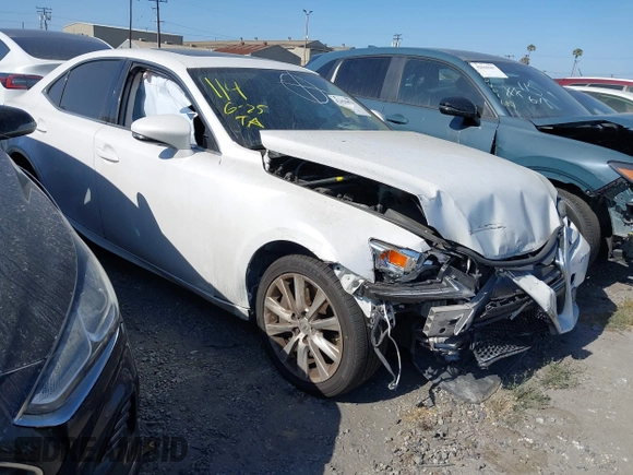 2016 Lexus IS 200t с VIN JTHBA1D24G5018116, выставлен на аукционе IAAI как лот 42425876 с пробегом 152 335 миль миль и . История ставок и продаж доступна на DreamBid. Изображение 1.