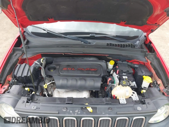 2015 Jeep Renegade Latitude with VIN ZACCJABT0FPB96600, listed as a IAAI auction lot 41895478 with 161,168 mi miles. Bid and sale history available at carsss.com. Image 10.