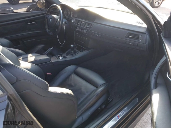 2013 BMW M3 with VIN WBSKG9C55DE799131, listed as a IAAI auction lot 41597026 with NaN miles. Bid and sale history available at carsss.com. Image 5.