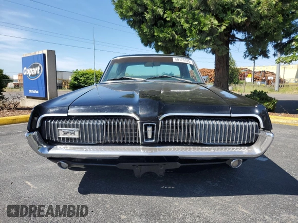 1967 Mercury Cougar z VIN 7F91C560655, wystawiony jako Copart lot #60170105 z przebiegiem 26 153 mil mil oraz Czysty tytuł • Clean title. Historia ofert i sprzedaży dostępna na DreamBid. Obrazek 5.