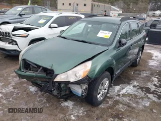 2011 Subaru Outback 2.5i z VIN 4S4BRBACXB3364202, wystawiony jako IAAI lot #41440136 z przebiegiem 131 114 mil mil oraz . Historia ofert i sprzedaży dostępna na DreamBid. Obrazek 2.