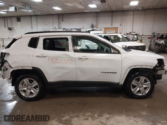 2022 Jeep Compass Latitude with VIN 3C4NJDBB9NT147839, listed as a IAAI auction lot 41620597 with 26,350 mi miles and . Bid and sale history available at DreamBid. Image 14.