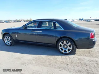2011 Rolls-Royce Ghost with VIN SCA664S5XBUX49688, listed as a IAAI auction lot 40971162 with 17,595 mi miles. Bid and sale history available at carsss.com. Image 6.