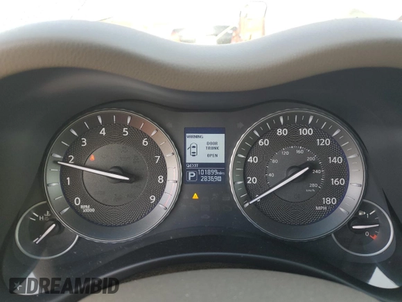 2014 Infiniti M37 with VIN JN1BY1AP2EM260051, listed as a Copart auction lot 87276884 with 101,899 mi miles and Salvage Title. Bid and sale history available at carsss.com. Image 9.