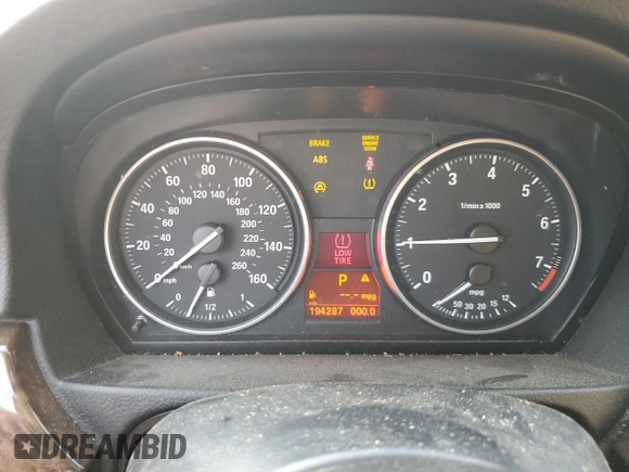 2009 BMW 3 Series 328i with VIN WBAPH77559NL82508, listed as a Copart auction lot 62209325 with 194,287 mi miles and Clean title. Bid and sale history available at DreamBid. Image 9.