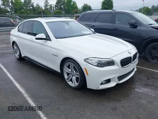 2014 BMW 5 Series 535d z VIN WBAXA5C53ED690727, wystawiony jako IAAI lot #42344800 z przebiegiem 128 153 mil mil oraz . Historia ofert i sprzedaży dostępna na DreamBid. Obrazek 1.
