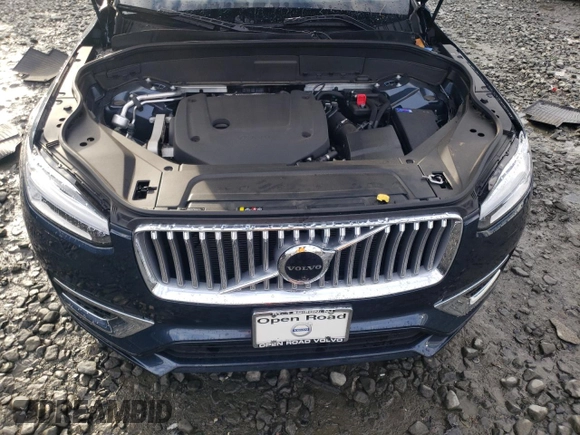 2024 Volvo XC90 Ultimate Bright Theme with VIN YV4062PF8R1185598, listed as a Copart auction lot 83224844 with 11,004 mi miles and Salvage Title. Bid and sale history available at carsss.com. Image 13.