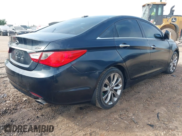 2012 Hyundai Sonata SE with VIN 5NPEC4AB9CH444313, listed as a IAAI auction lot 42068568 with 133,494 mi miles and . Bid and sale history available at carsss.com. Image 4.