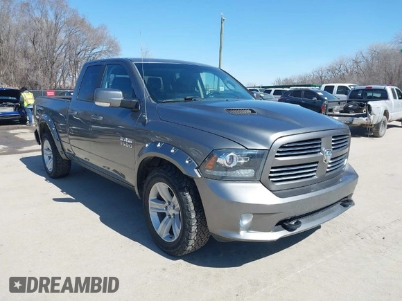 2013 Ram 1500 Sport z VIN 1C6RR7HT2DS530587, wystawiony jako IAAI lot #41742569 z przebiegiem 152 193 mil mil oraz . Historia ofert i sprzedaży dostępna na DreamBid. Obrazek 1.
