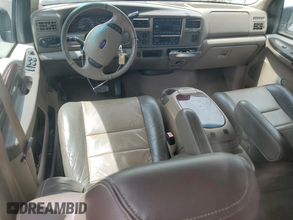 2003 Ford Excursion Eddie Bauer z VIN 1FMNU45S33ED05927, wystawiony jako Copart lot #65446335 z przebiegiem 149 989 mil mil oraz Czysty tytuł • Clean title. Historia ofert i sprzedaży dostępna na DreamBid. Obrazek 8.