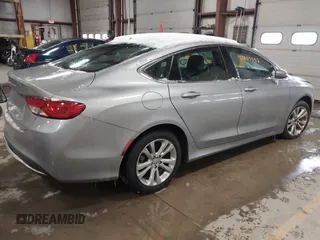 2015 Chrysler 200 Limited z VIN 1C3CCCAB0FN594658, wystawiony jako IAAI lot #41309552 z przebiegiem 118 892 mil mil oraz . Historia ofert i sprzedaży dostępna na DreamBid. Obrazek 4.