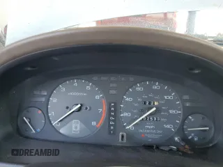 1997 Honda Accord Special Edition z VIN 1HGCD5603VA135630, wystawiony jako Copart lot #57807945 z przebiegiem 202 533 mil mil oraz Szkoda całkowita • Salvage title. Historia ofert i sprzedaży dostępna na DreamBid. Obrazek 9.