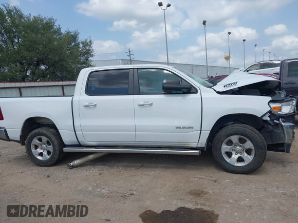 2020 Ram 1500 Big Horn с VIN 1C6SRFFT9LN321942, выставлен на аукционе IAAI как лот 42290626 с пробегом Не указан миль и . История ставок и продаж доступна на DreamBid. Изображение 12.