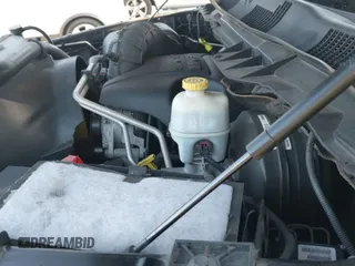 2011 Ram 1500 SLT z VIN 1D7RB1CT1BS515793, wystawiony jako IAAI lot #42145827 z przebiegiem 147 830 mil mil oraz . Historia ofert i sprzedaży dostępna na DreamBid. Obrazek 19.