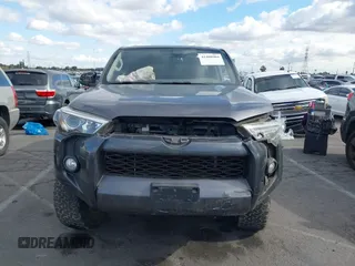 2018 Toyota 4Runner SR5 with VIN JTEBU5JR7J5606564, listed as a IAAI auction lot 41408904 with 149,936 mi miles. Bid and sale history available at carsss.com. Image 13.