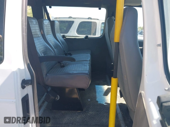 2007 Ford Econoline Cargo with VIN 1FTNS24W17DB24808, listed as a IAAI auction lot 42134488 with 157,392 mi miles. Bid and sale history available at carsss.com. Image 8.