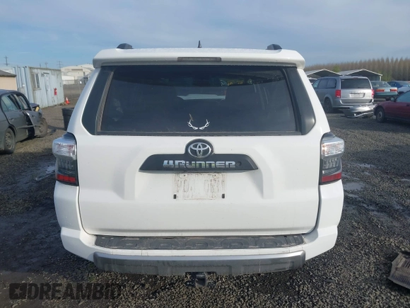 2019 Toyota 4Runner SR5 with VIN JTEBU5JRXK5700956, listed as a IAAI auction lot 41999972 with 61,032 mi miles and . Bid and sale history available at DreamBid. Image 17.