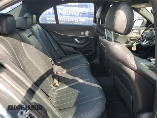 2019 Mercedes-Benz E 300 с VIN WDDZF4KB1KA656934, выставлен на аукционе Copart как лот 54543455 с пробегом Не указан миль и Списание • Salvage title. История ставок и продаж доступна на DreamBid. Изображение 10.